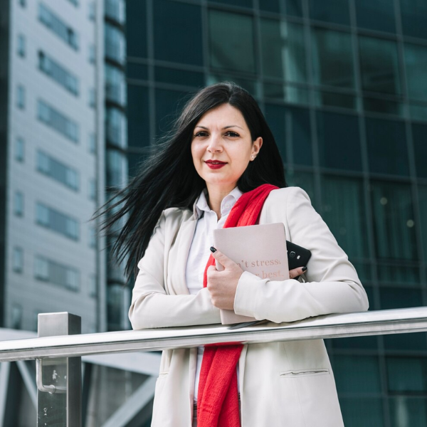 Dr. Sofia Laurent